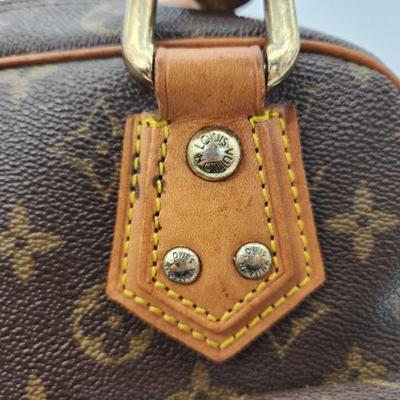 Sale Photo Thumbnail #548