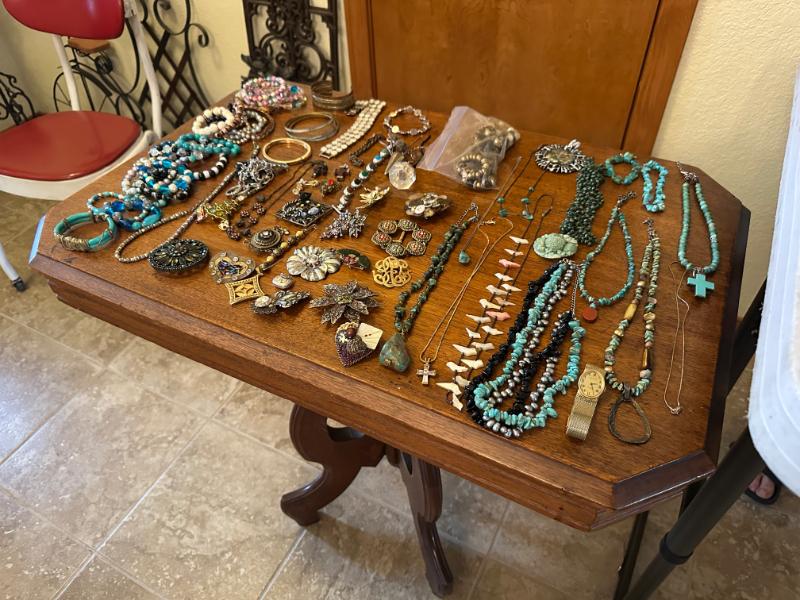 Sale Photo Thumbnail #559