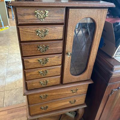 Sale Photo Thumbnail #530