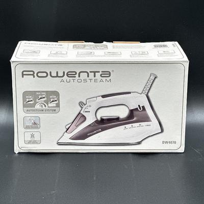 Rowenta DW4070 AutoSteam Iron in Original Box