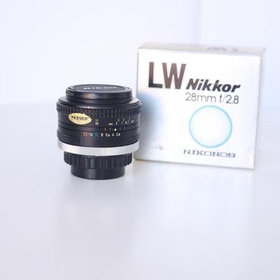 Nikon LW-Nikkor 28mm f/2.8 Above-Water Lens