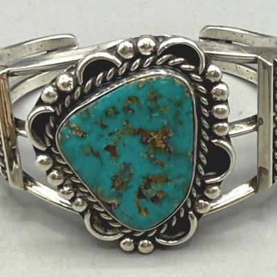 Vintage Native American NAKAI Handmade BRACELET Sterling Silver Turquoise Cuff