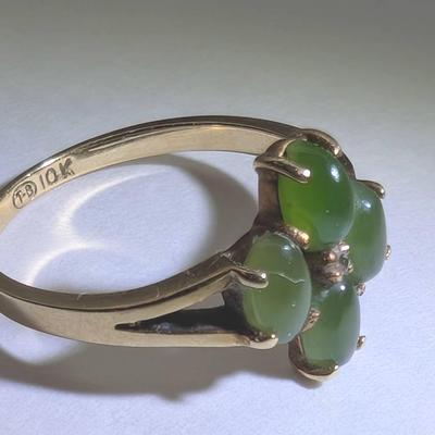 10K Gold & Jade Ring....Sz 6