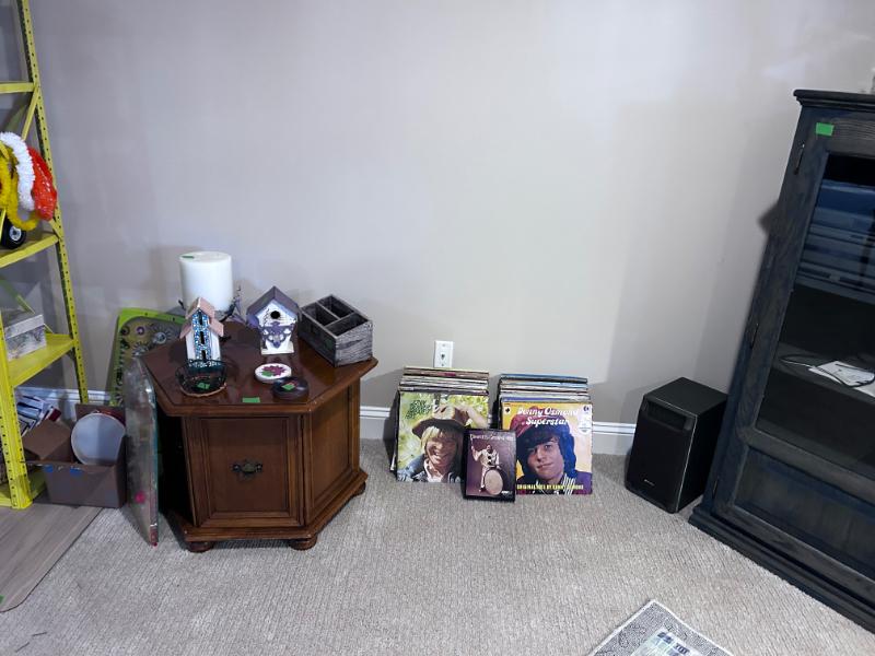 Sale Photo Thumbnail #3