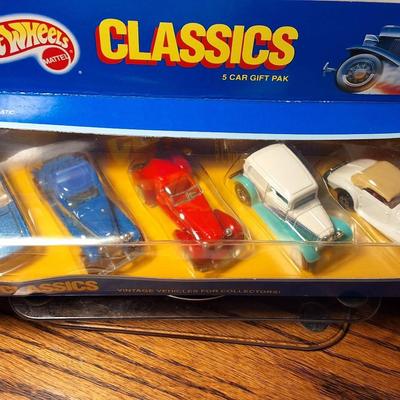 Hot Wheels Classics 5 Car Gift Pack – Vintage Vehicles 1990