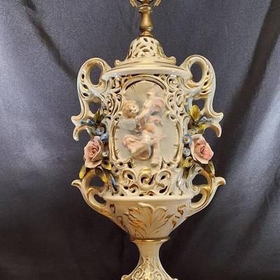 Vintage Italian Porcelain Cherub Lamp with Floral Accents
