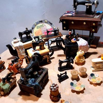 Miniature Sewing Machine Figurine & Teapot Collection – 23 Pieces