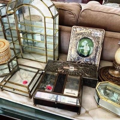 Sale Photo Thumbnail #62
