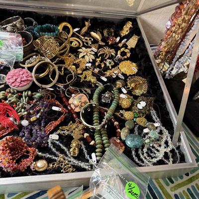 Sale Photo Thumbnail #364