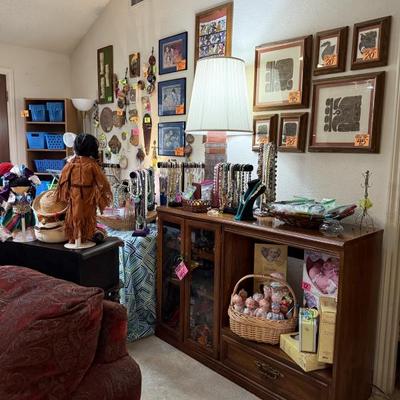 Sale Photo Thumbnail #326