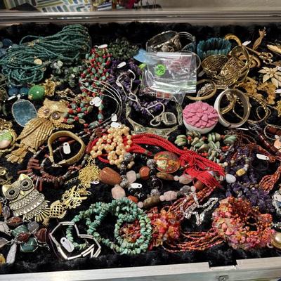 Sale Photo Thumbnail #362