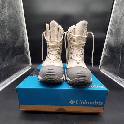Columbia Womans Boots 