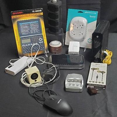 Assorted Electronic Items