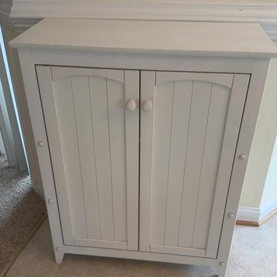 Kitchen Side Cabinet (Pantry)