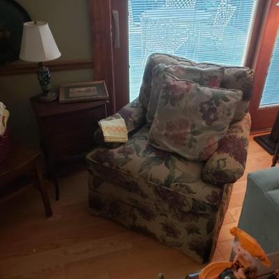 Sale Photo Thumbnail #121