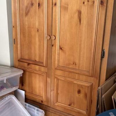 Sale Photo Thumbnail #6: entertain center, cabinet
