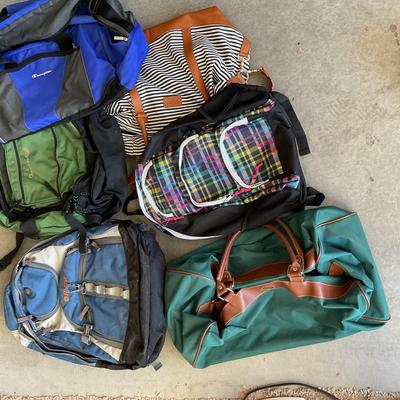 Lot of Travel Bags and Backpacks – 6 Pieces