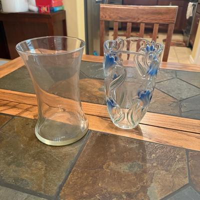 Set of 2 Glass Vases