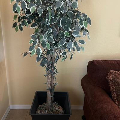 Artificial Plants & Decorative Greenery Lot