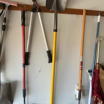 Assorted Garden & Yard Tools