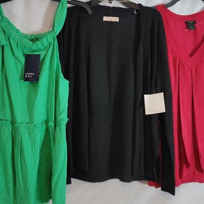 Women's Size M NWT Tops Including Ann Taylor 