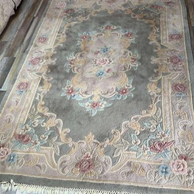 Wool Area Rug (5’ X 8’)