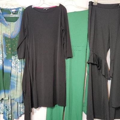 Green And Black Collection Sizes L And XL 
