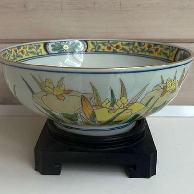 Gold Imari Floral Bowl With Stand