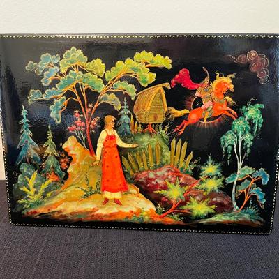 Traditional Russian Hand Painted Folk Art Signed Original Lacquer Box 