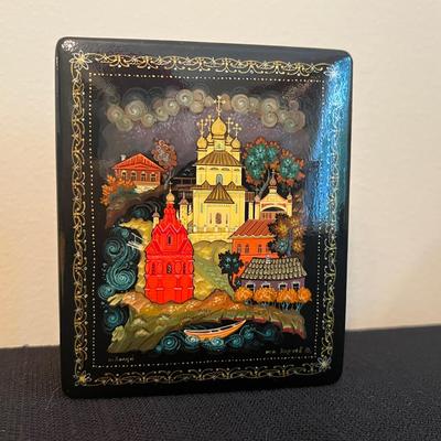 “Village Of Kholui” Traditional Russian Hand Painted Folk Art Signed Lacquer Box, By Kholui