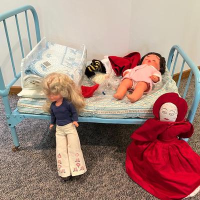 Vintage Metal Toy Bed, 70s Dolly & More 
