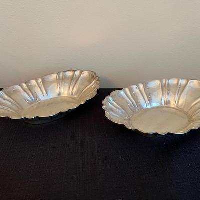 Sterling Silver Dish Pair (377g)