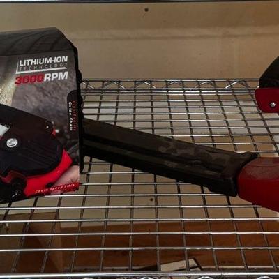 IGIA Handheld Chainsaw 3000 RpmIGIA Handheld Chainsaw 3000 RPM with Craftsman Electric Hedge Trimmer