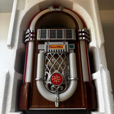 Wurlitzer Leadworks Fifties-Style Micro-Cassette Jukebox
