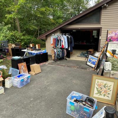 Estate sale photo