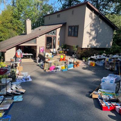 Estate sale photo