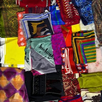 Pierre Bonnard, Oscar De La Renta, Vera & More Scarves