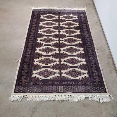Oriental Area Rug In Tans & Pinks - 3’x5’4”