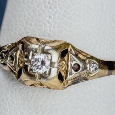 14K Gold Vintage Diamond Ring, .15 Carat -  Size 5.5