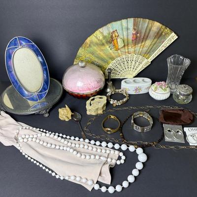 Vintage Women's Vanity