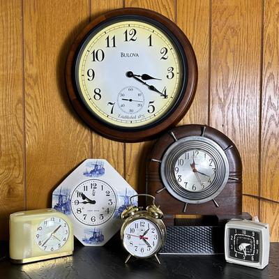 Vintage & Vintage Style Clocks: Big Ben Moon Beam Repro, Windsor Ship's Wheel & More