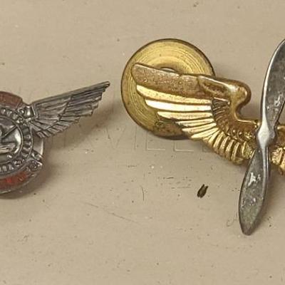 Vintage Pinbacks WWII US Army Air Corps & 1950s Lake Central Airline Pinbacks