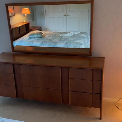Drexel Mid-Century Modern Dresser With Mirror