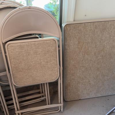 Durham 4 Foldable Chairs & Table