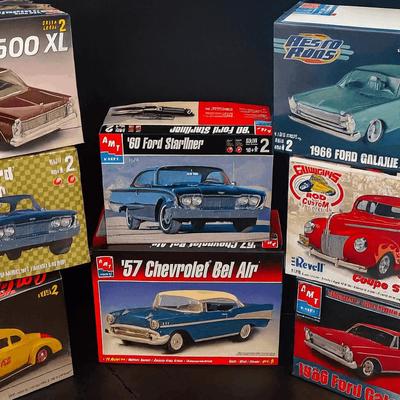 Ford Galaxie, ’57 Chevy Bel Air & ’40 Ford Model Kit Collection