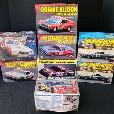 NASCAR Model Collection – Richard Petty, Donnie Allison, Leroy Yarbrough, Holman Moody & Jeff Gordon