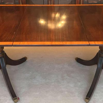 Vintage Double Pedestal Mahogany Dining Table with Inlaid Border