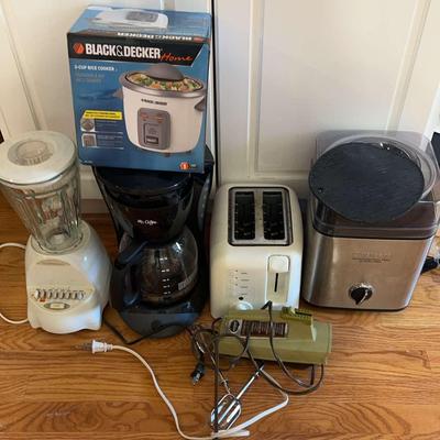 Small Kitchen Appliances: Blender, Coffee Maker, Toaster & Rice Cooker
