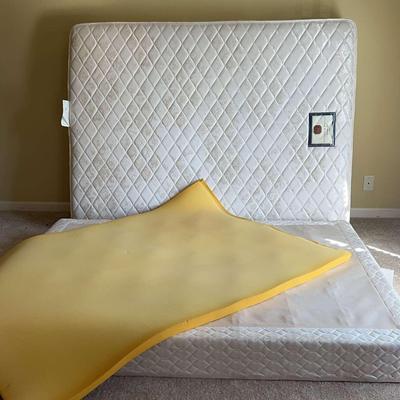 Stearns & Foster Banbury Ltd. Queen Mattress & Box Spring with Foam Topper