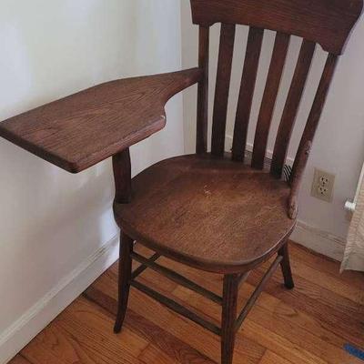 Early 20th Century Windsor-Style Lecture Chair with Writing Arm